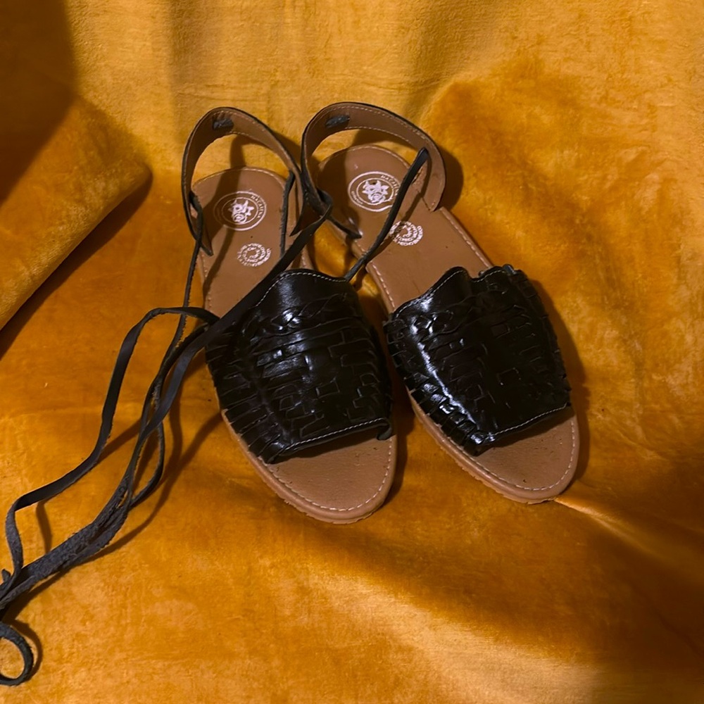 Huarache Sandal, black leather. Size 8